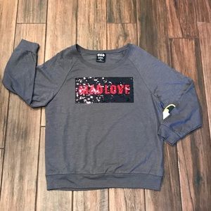 NWT 💦 Batman sweatshirt; non-smoking home